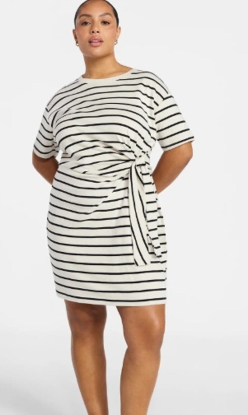 Terra & Sky Front Twist Dress Short Sleeves Women’s Plus Size 3X / 24 W - 26 W